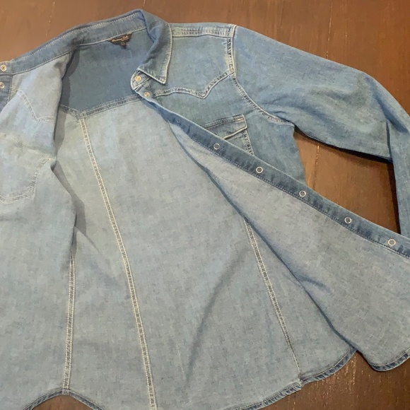Massimo Tutti women's stretch denim shirt - Picture 7 of 10